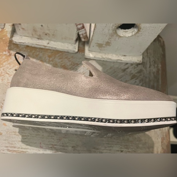 Karl Lagerfeld Womens 8.5 Metallic Platform Slip-Ons - Picture 10 of 10